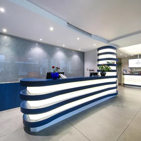 Hotel City Locarno Hotell 3*