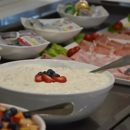 Hotell Hotel City Locarno