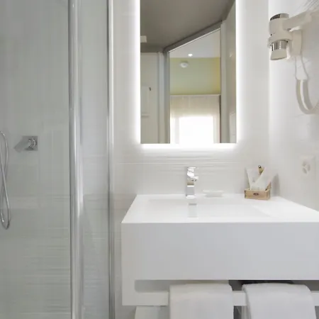 Hotel City Locarno Hotell